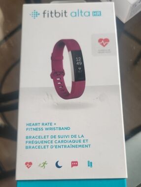 fitbit Alta HR Fitness Wristband - White